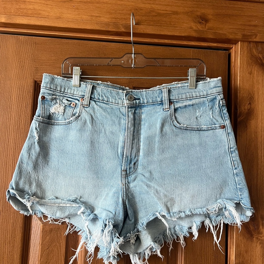 Abercrombie & Fitch Frayed Hem Jean Shorts - Light Blue
